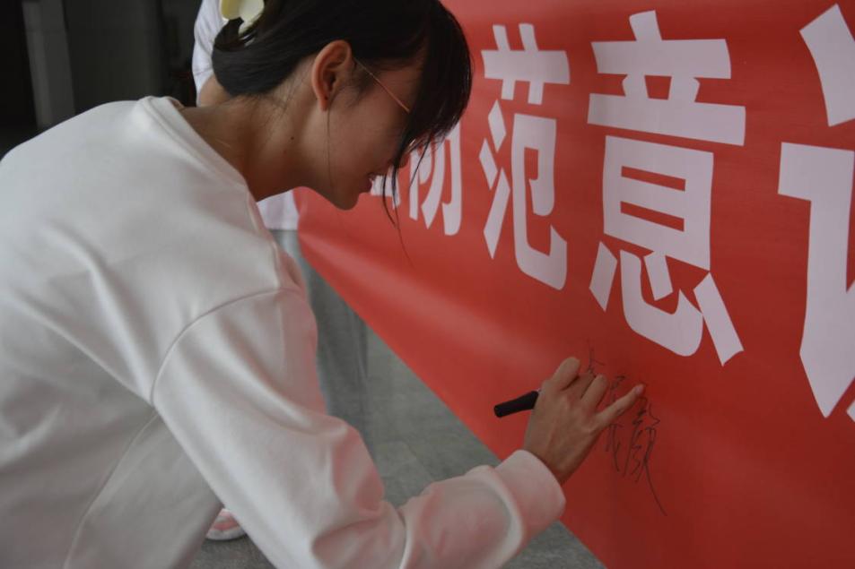 图示, 示意图
中度可信度描述已自动生成:ver1